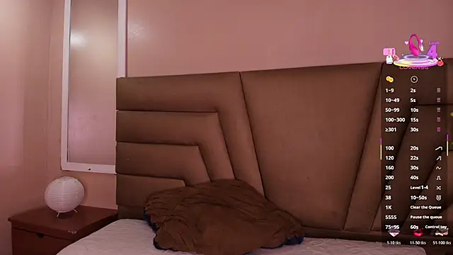 Feniix   online show from October 2025 04:31:01 AM