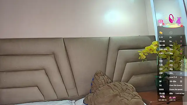 Feniix   online show from October 2025 05:00:02 AM