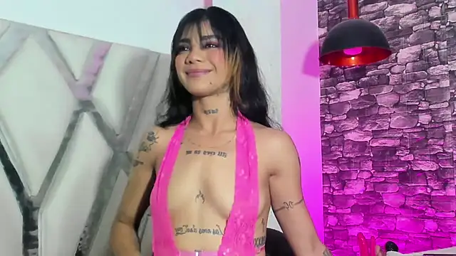 Trinna harperr online show from December 2024 05:55:01 AM