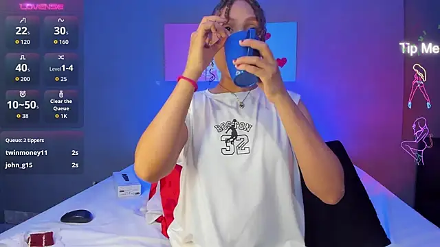 IsabellaSpencer online show from November 2025 10:11:02 PM