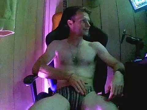 MrHungHunk online show from February 2026 08:40:01 PM