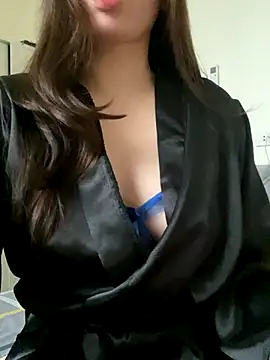 Ruby bear online show from November 2025 04:33:02 AM