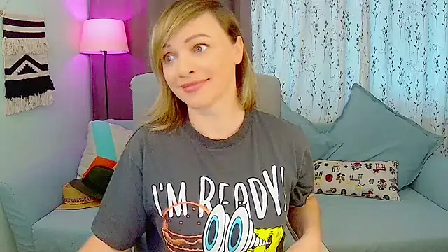 Snapshot of NandiSmile chatting on October 2025 08:07:01 AM NandiSmile online show from October 2025 08:07:01 AM