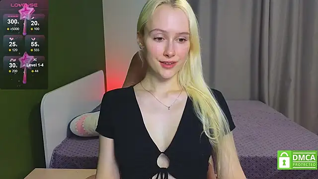 Snapshot of CaseyLabow chatting on November 2025 03:50:01 AM CaseyLabow online show from November 2025 03:50:01 AM