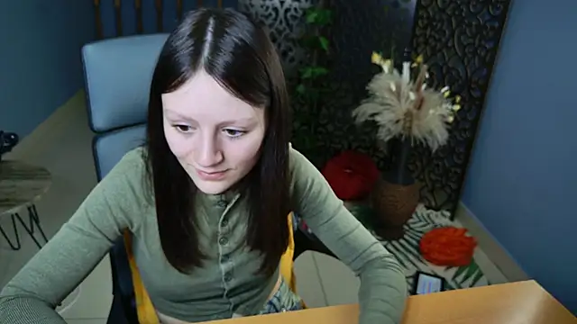 VeliraBraitberg online show from December 2024 11:17:02 AM