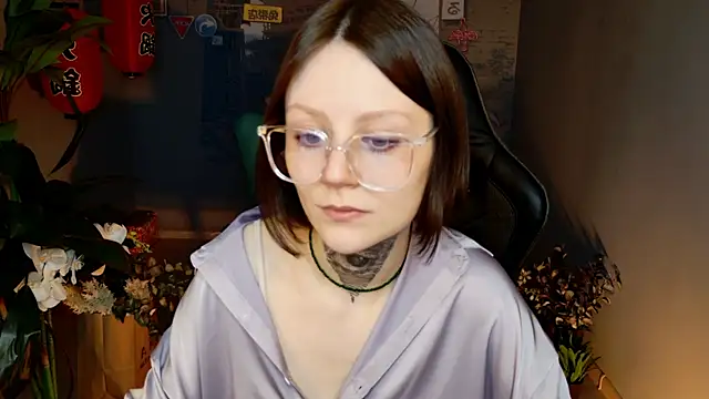 VeliraBraitberg online show from March 2025 11:11:02 AM