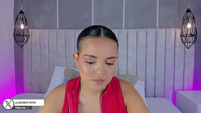 lea gray online show from December 2025 06:36:02 PM