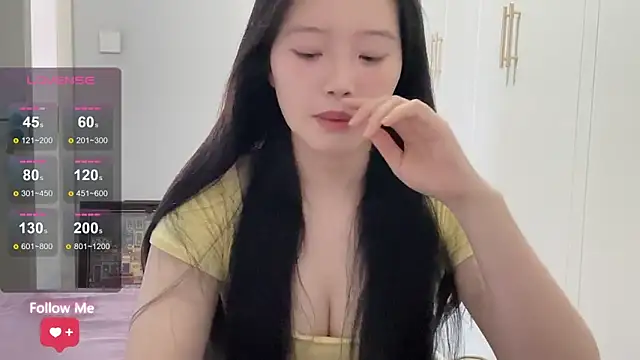 rose-u online show from March 2026 01:22:02 AM