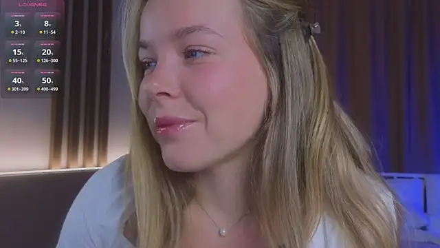 milly shy online show from December 2025 06:44:02 AM