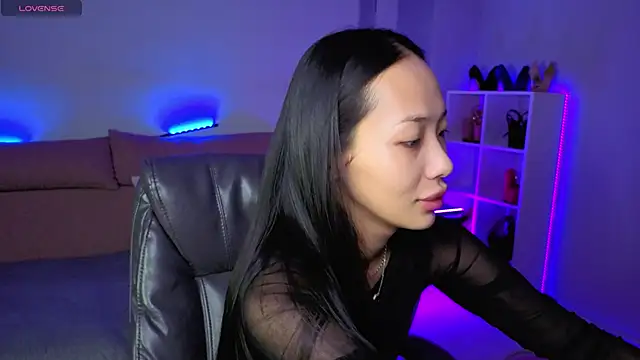  MIURA  online show from November 2025 01:15:01 AM