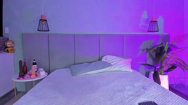 Snapshot of LiaVelez chatting on March 2025 01:07:02 PM LiaVelez online show from March 2025 01:07:02 PM