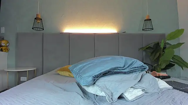 Snapshot of LiaVelez chatting on March 2025 07:05:01 PM LiaVelez online show from March 2025 07:05:01 PM