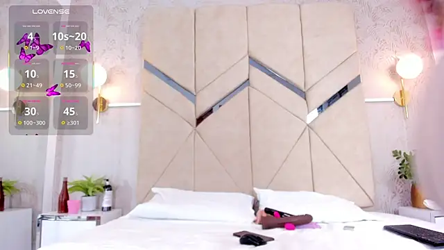 Snapshot of LiaVelez chatting on October 2025 01:31:01 PM LiaVelez online show from October 2025 01:31:01 PM