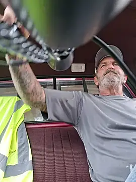 Hotbodyscottie online show from March 2026 04:55:01 PM