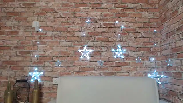 Amelia Kiss  online show from February 2025 01:05:02 AM