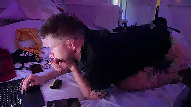 Snapshot of CupidZass chatting on January 2026 10:24:01 PM CupidZass online show from January 2026 10:24:01 PM