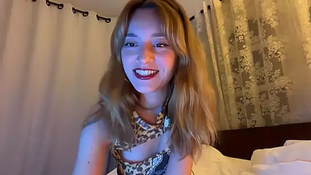 SirenaBelle online show from March 2026 01:37:01 PM