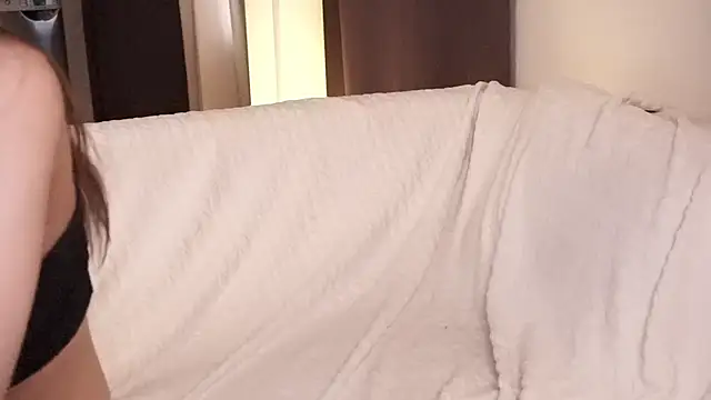 Snapshot of _pinkGold chatting on February 2025 12:40:01 PM  pinkGold online show from February 2025 12:40:01 PM