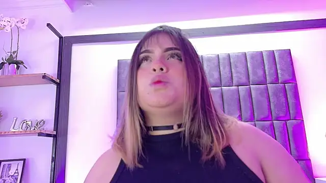 Snapshot of MeryStone chatting on September 2025 04:24:02 AM MeryStone online show from September 2025 04:24:02 AM