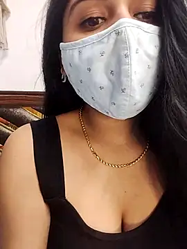 Gloie4u online show from March 2025 06:16:01 PM