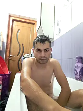 hornny1995 online show from December 2024 04:39:02 PM