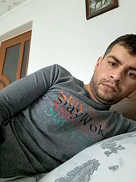 hornny1995 online show from November 2025 11:54:01 AM