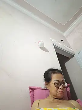 Hotestlove online show from July 2026 10:26:01 PM