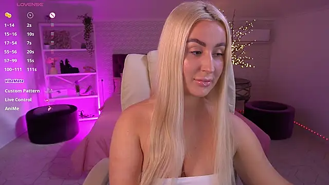 LiaBrazzerr online show from April 2026 02:12:02 PM