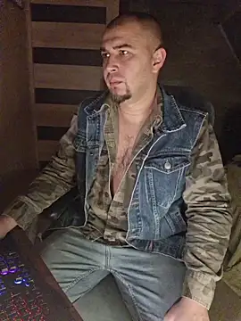 Snapshot of Foxyshaved chatting on November 2025 04:34:02 AM Foxyshaved online show from November 2025 04:34:02 AM