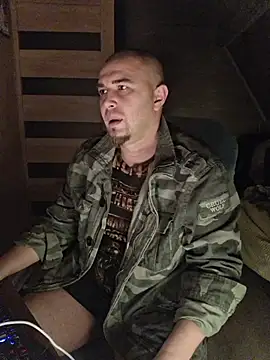 Snapshot of Foxyshaved chatting on November 2025 03:40:02 AM Foxyshaved online show from November 2025 03:40:02 AM