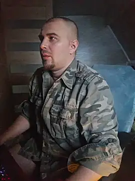 Snapshot of Foxyshaved chatting on November 2025 06:30:01 AM Foxyshaved online show from November 2025 06:30:01 AM