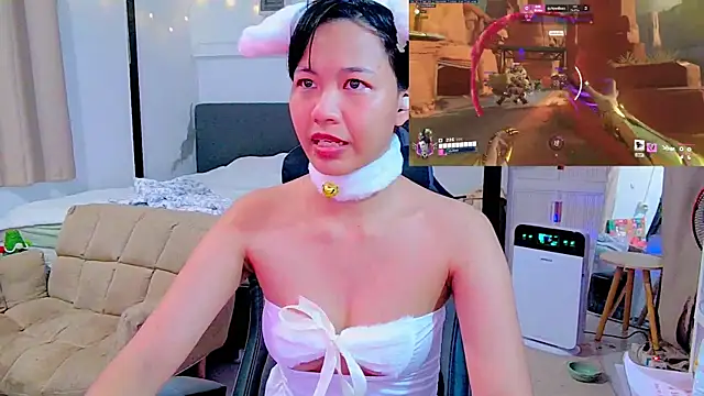 Kana G online show from March 2025 06:43:02 PM