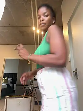 slimcateee online show from April 2026 10:10:01 AM