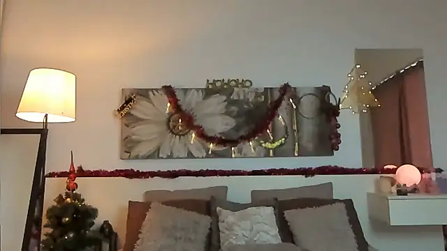 Snapshot of JoyCasidy chatting on December 2024 01:22:02 PM JoyCasidy online show from December 2024 01:22:02 PM