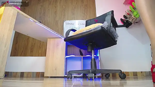 Snapshot of zultanalambert chatting on January 2025 03:19:02 AM zultanalambert online show from January 2025 03:19:02 AM