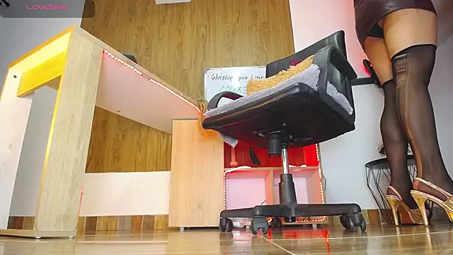 Snapshot of zultanalambert chatting on February 2025 02:45:02 AM zultanalambert online show from February 2025 02:45:02 AM