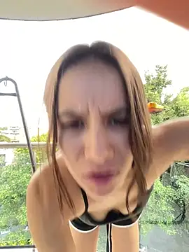 reaLISStic online show from April 2026 07:58:02 PM