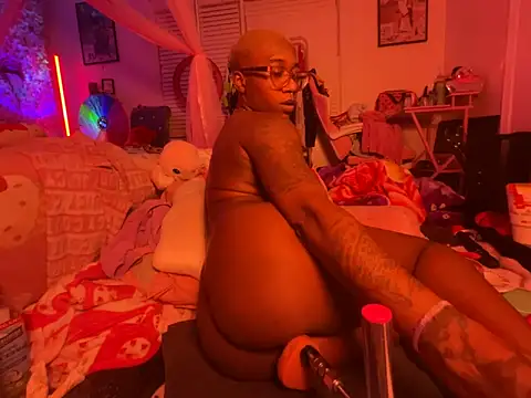 VixenCapri online show from April 2026 04:23:02 AM