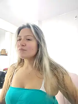 valeriahunter1 online show from March 2026 10:27:01 PM