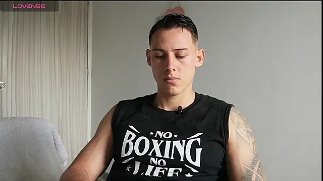 Muscle King Cum online show from July 2026 01:39:02 PM