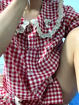 Hoanami online show from November 2025 01:04:02 AM