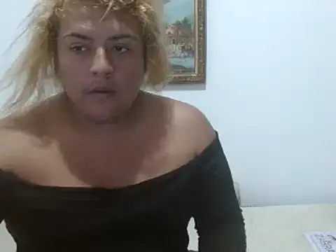 Snapshot of KIARAMARSHALLWELLZ chatting on January 2025 03:26:02 AM KIARAMARSHALLWELLZ online show from January 2025 03:26:02 AM