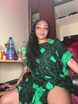 Candiey001 online show from February 2026 10:49:01 PM