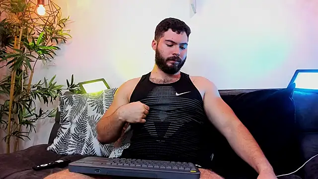 Snapshot of SebastianVilla_ chatting on July 2026 11:15:01 PM SebastianVilla online show from July 2026 11:15:01 PM