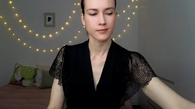 Snapshot of AliciaNewell chatting on July 2026 04:19:01 AM AliciaNewell online show from July 2026 04:19:01 AM