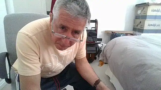 parejamlga58 online show from April 2026 02:01:02 PM