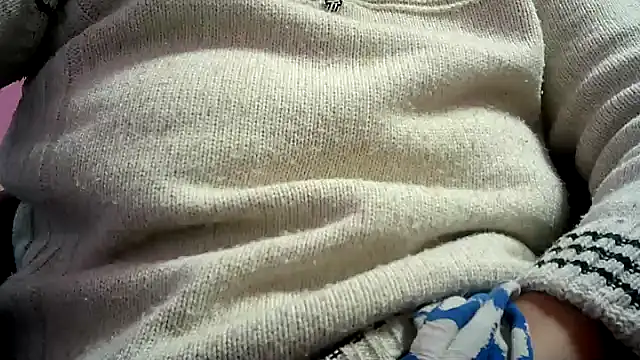 Lucinka1 online show from December 2024 02:13:02 PM