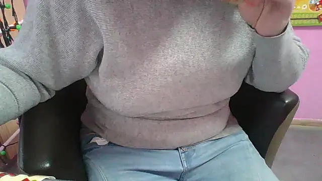 Lucinka1 online show from March 2025 02:55:02 PM