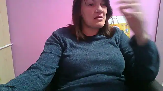 Lucinka1 online show from March 2025 06:40:02 PM