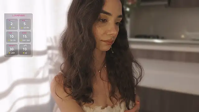 JulietteDee online show from July 2026 10:14:02 PM